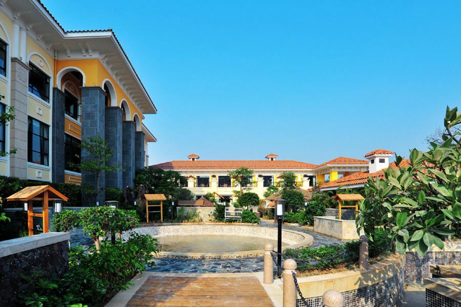 Green Lake Hot Spring Hotel Foshan Bagian luar foto