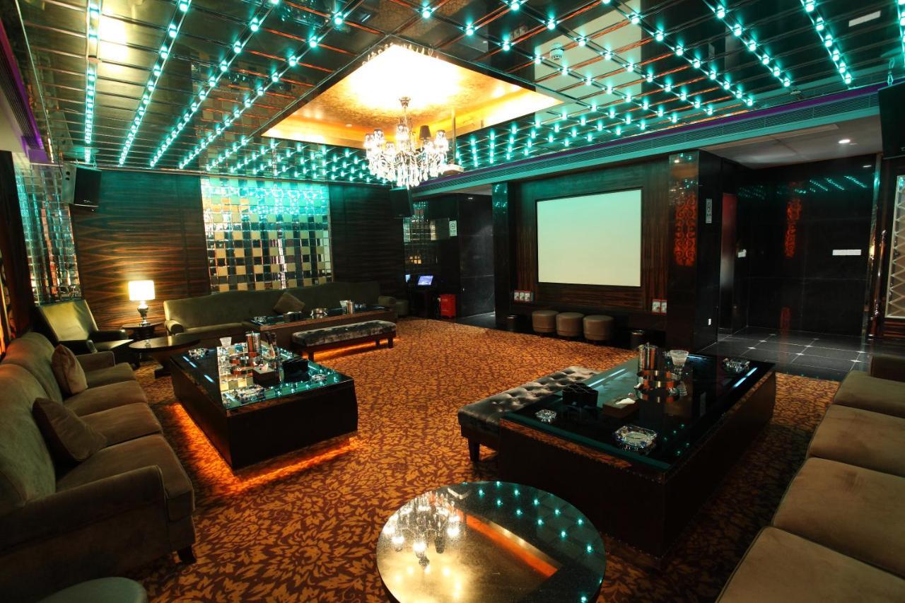 Green Lake Hot Spring Hotel Foshan Bagian luar foto